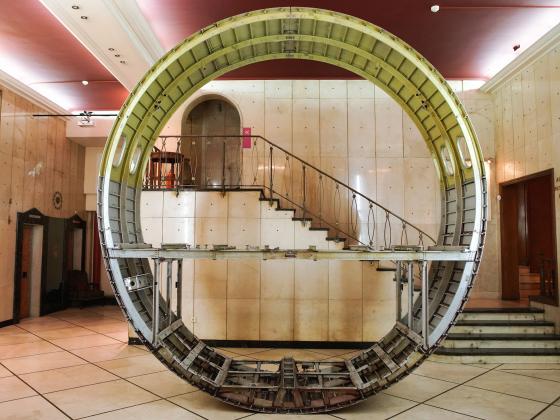 Michail Pirgelis, ‘ANTI’, Installationsansicht, Athens Biennale, Athen, 2018, © Michail Pirgelis, courtesy des Künstlers/Sprüth Magers.