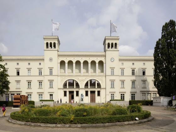 Profile picture for user AnoukS