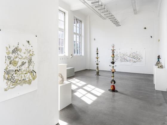 Exhibition view José Carlos Izquierdo und Beate Höing, Trifft sich gut, 2021, Photo: Helge Mundt