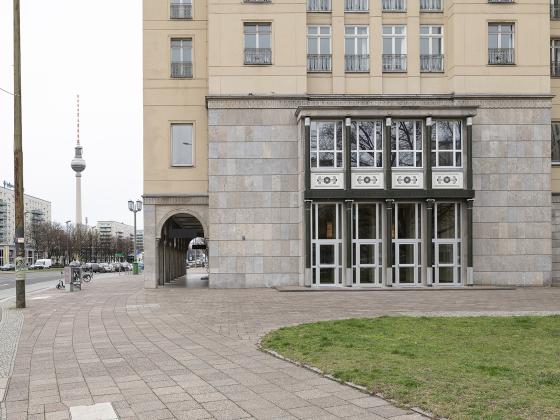 Exterior view of Galeria Plan B, Strausberger Platz