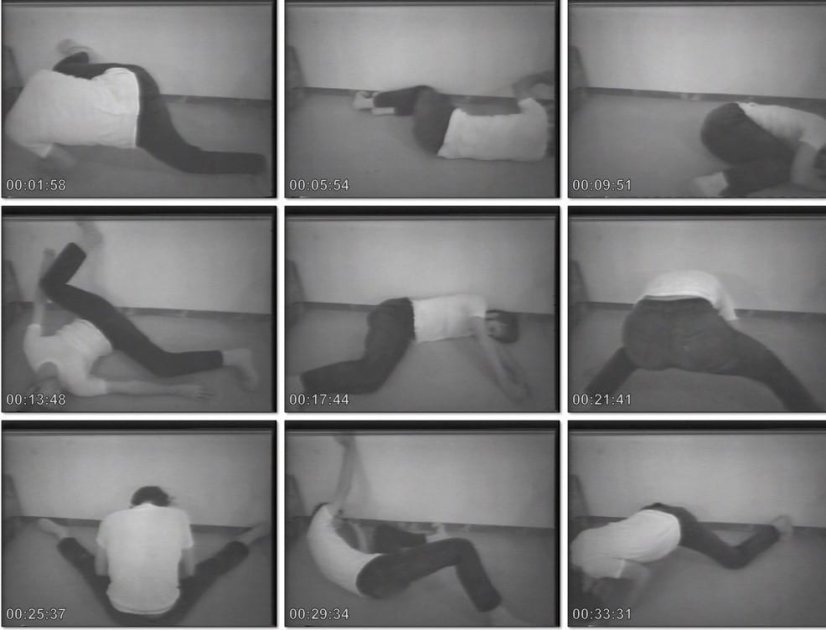Künstler Bruce Nauman in neun verschiedenen Positionen auf dem Boden/an der Wand