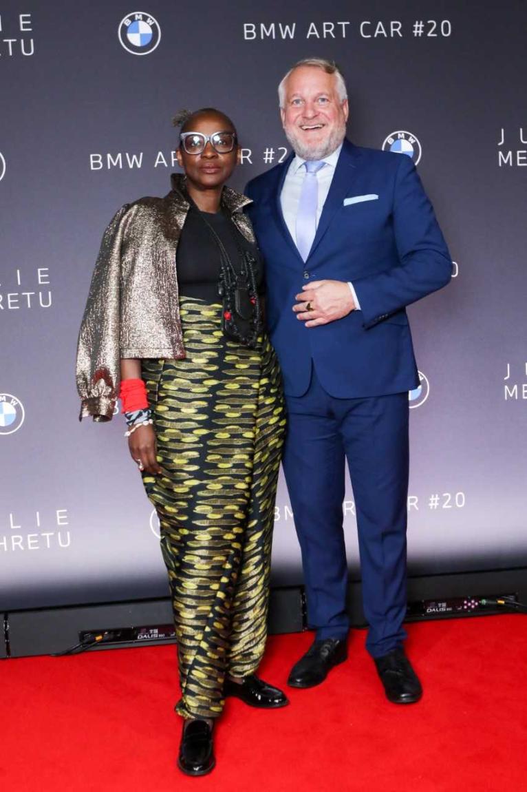 Koyo Kouoh mit unserem Autor, dem Kulturmanager Thomas Girst 