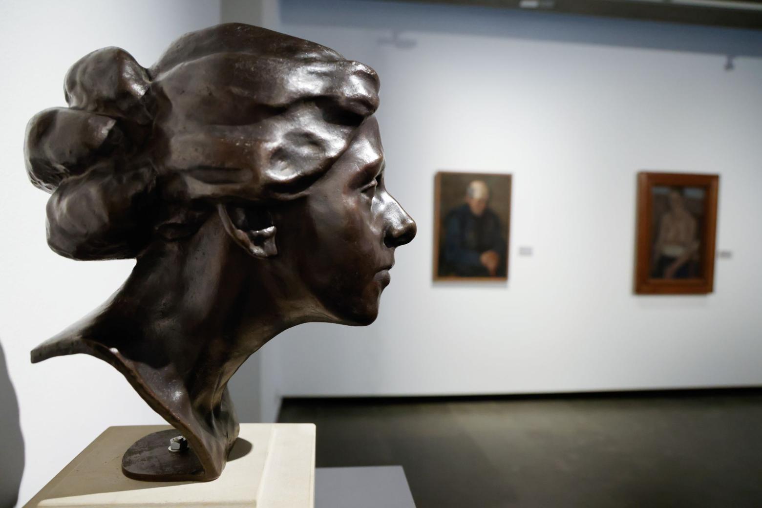 Büste von Paula Modesohn-Becker, Ausstellungsansicht, "Paula Modersohn-Becker und ihre Weggefährtinnen. Der unteilbare Himmel", Worpswede, 2025