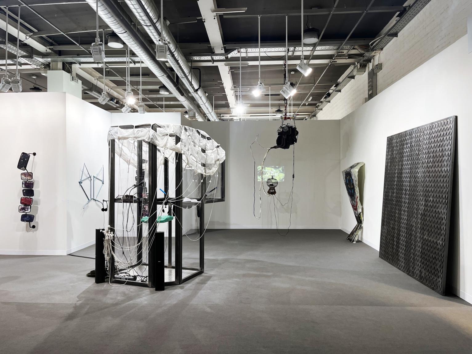 BQ, Art Basel, 2025, mit Mara Wohnhaas' "Rekommandeur"