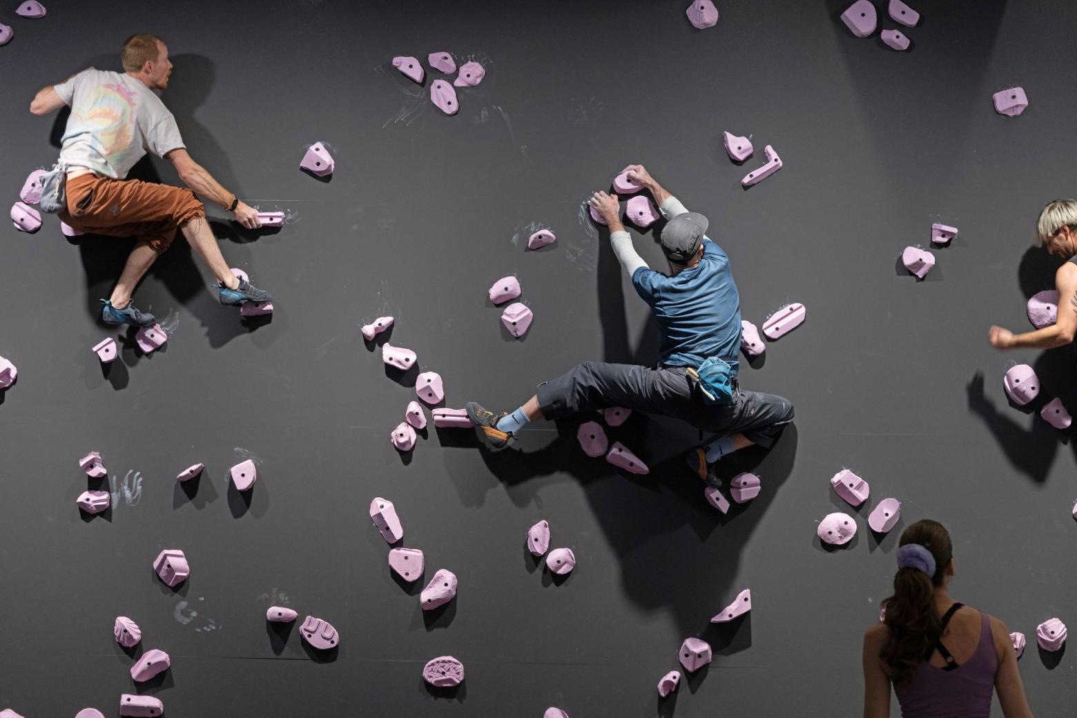 Installationsansicht "Upfalling Ones", Dirimart, Istanbul, 2024