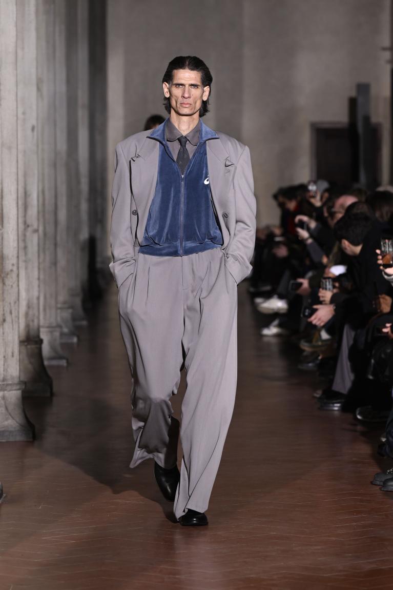 Laufstegschau von Soshi Otsuki auf der Pitti Uomo in Florenz, 2026