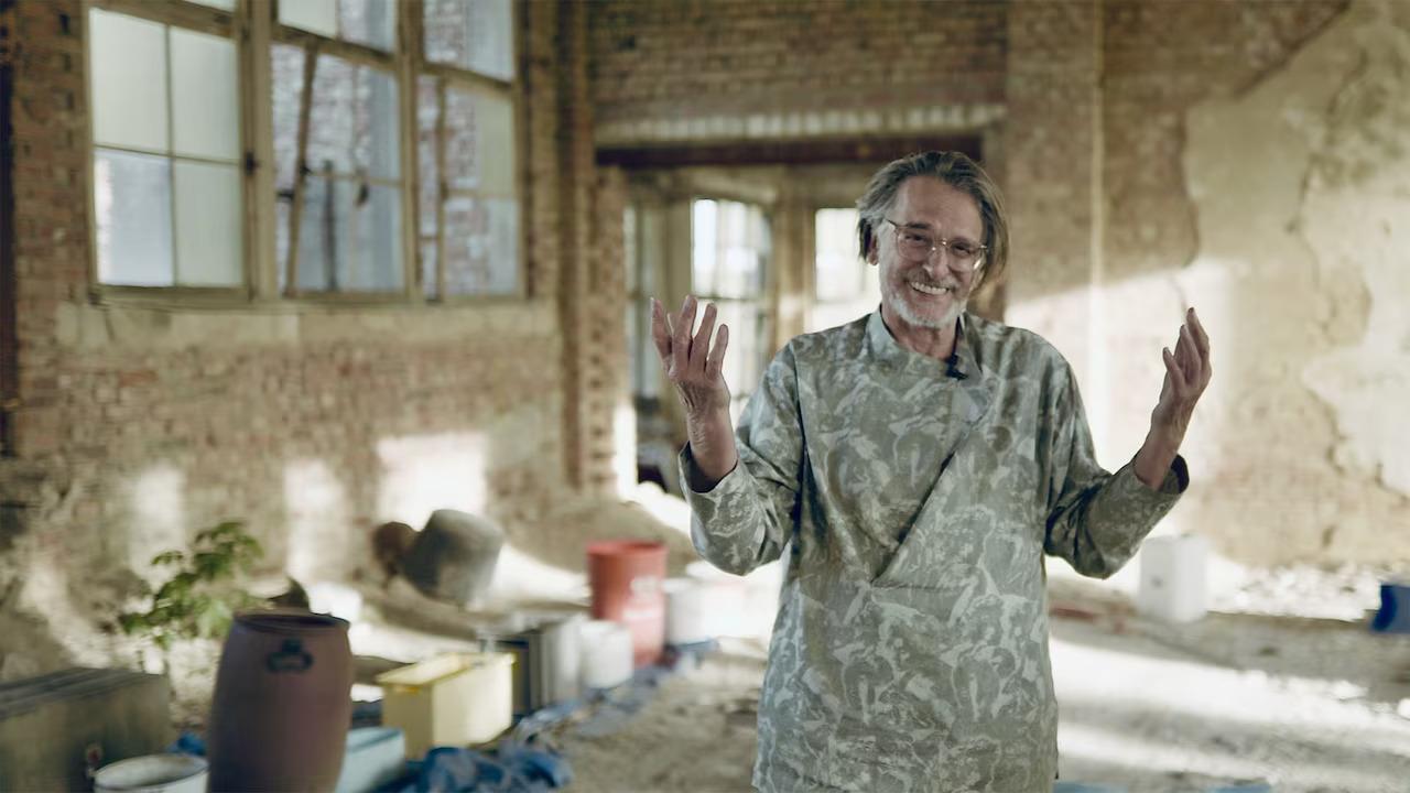 Designer Peter Engelhardt in "Ein Designer sucht die Ewigkeit", SWR, 2025