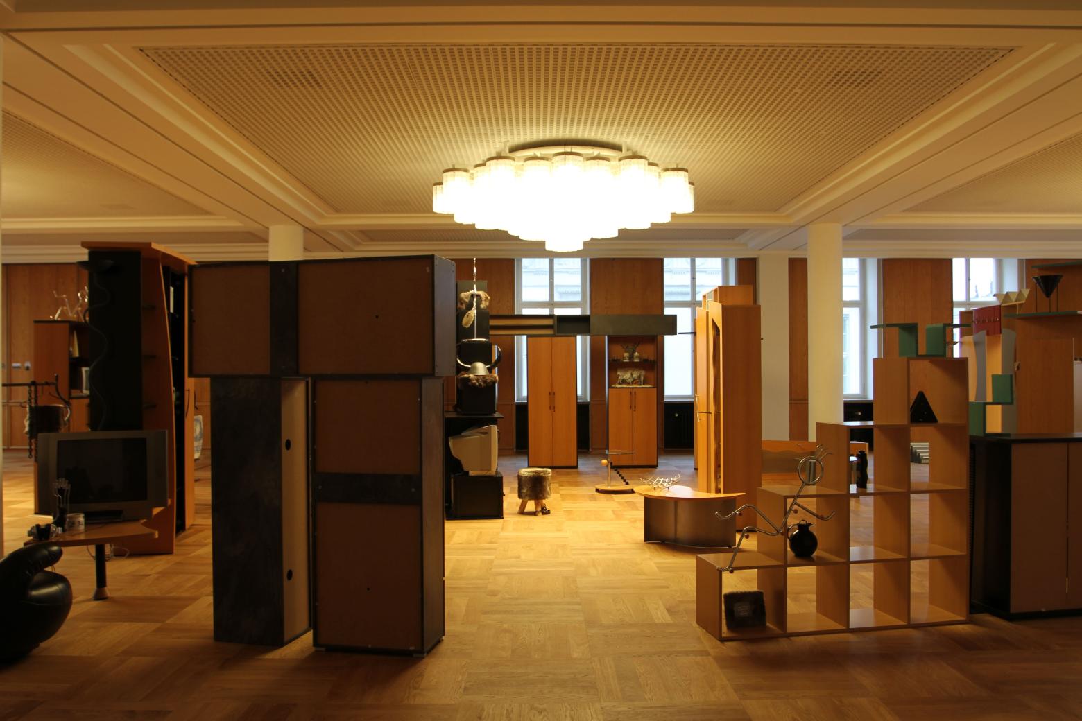 Henrike Naumann "Das Reich", 2022, Installationsansicht 3. Berliner Herbstsalon