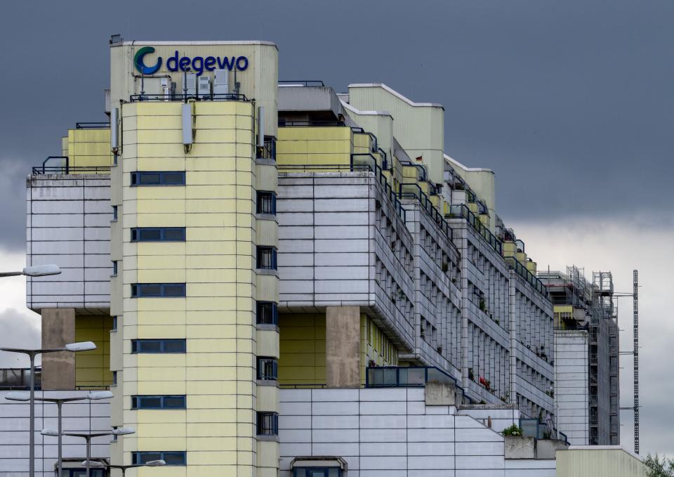 Modernisierung der "Schlange" in Berlin