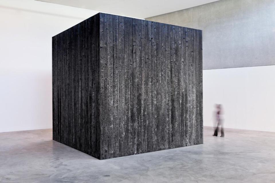 Iñigo Manglano-Ovalle "Die Hütte / the hut", 2013, Installationsansicht "The Place is the Space", Contemporary Art Museum St. Louis