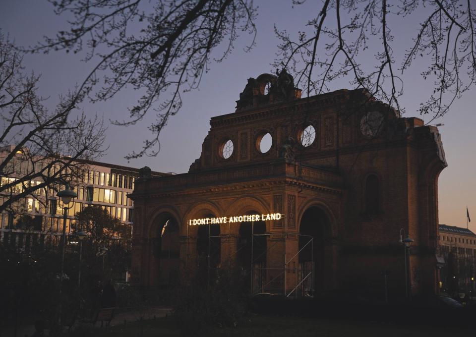 Nathan Coley "I don't have another land", Anhalter Bahnhof, Berlin, 2025