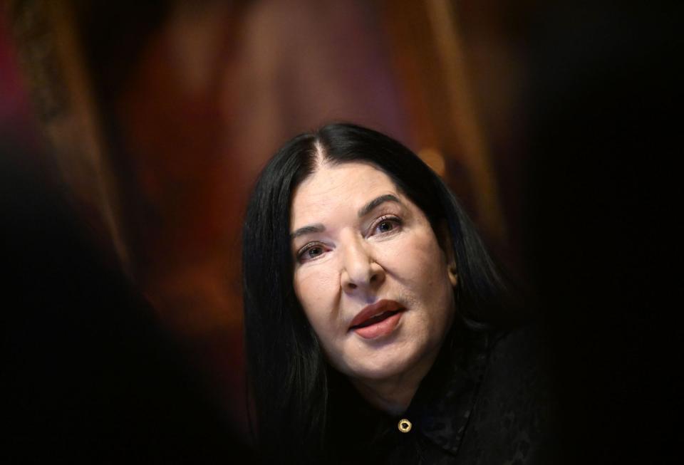 Marina Abramović, serbische Performance- und Konzeptkünstlerin, aufgenommen anlässlich eines Pressegesprächs im Hotel Sacher zu ihrer Ausstellung in der Albertina in Wien