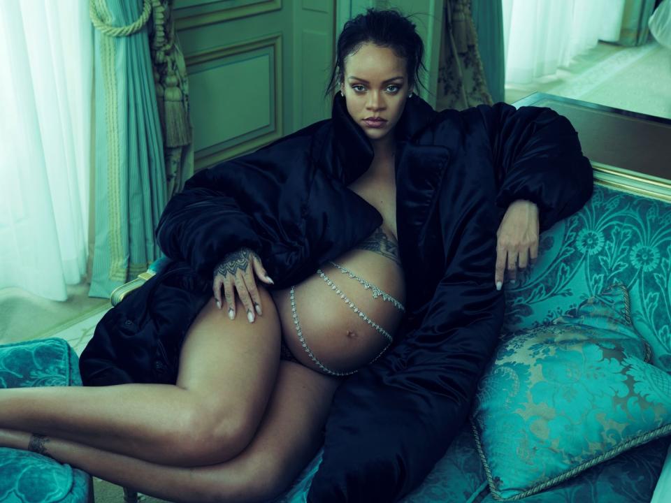 Annie Leibovitz "Rihanna, musician, entrepreneur, Ritz Hotel, Paris, 2022"