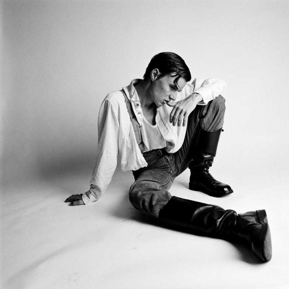 Catherine Opie "Angela (boots)", 1992