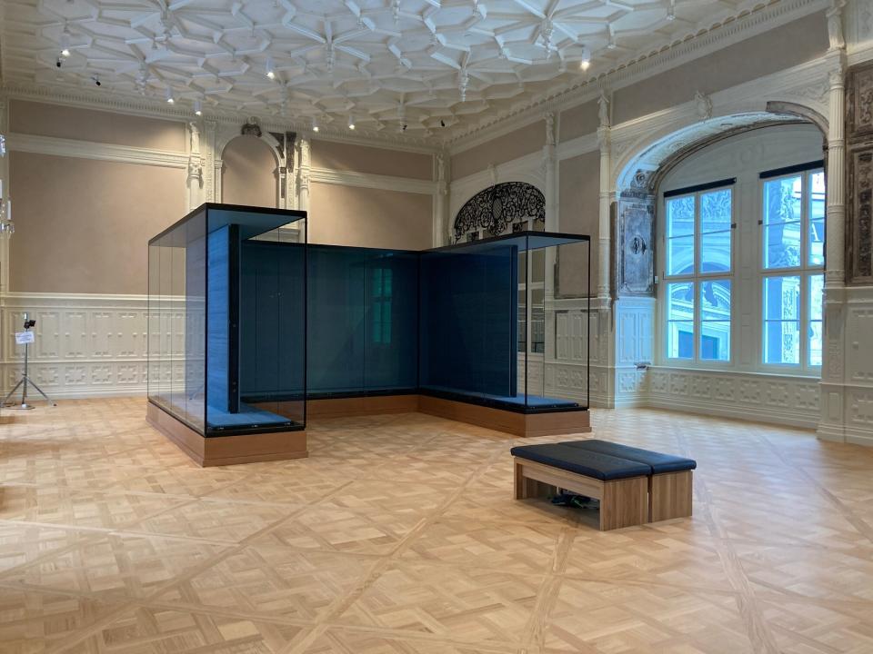  Der wiederhergestellte Ballsaal des Dresdner Residenzschlosses