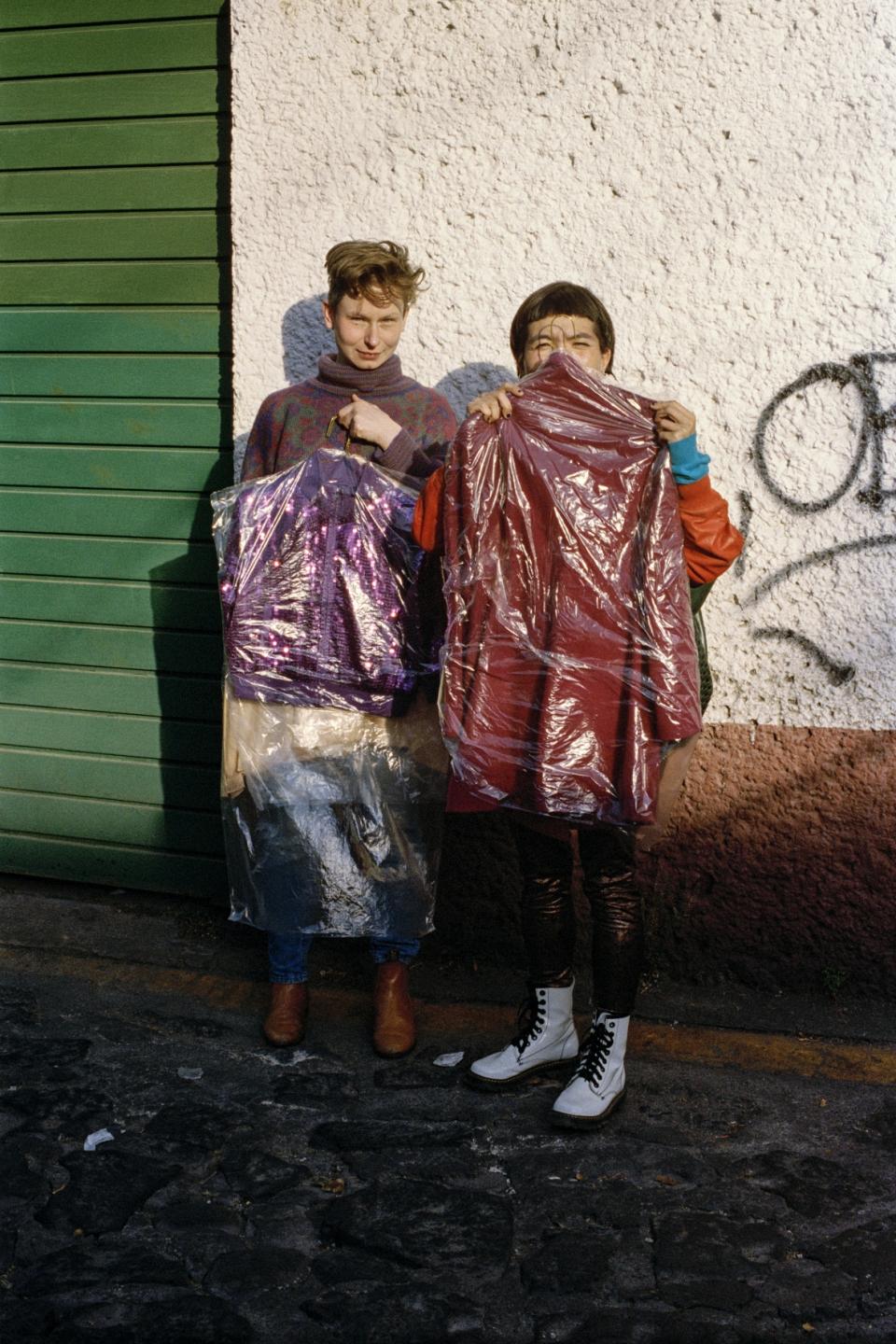 Kathrin Sonntag "Marie und Naomi", Mexiko-Stadt, Mexiko, 2016