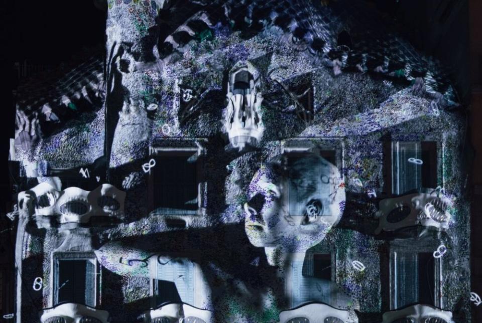 United Visual Artists "Hidden Order", an der Fassade des Casa Batlló, Barcelona 2026