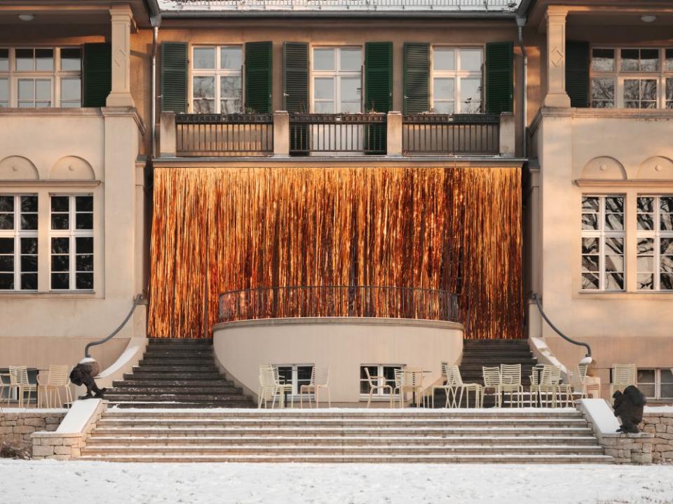 Rey Akdogan "Slit drape (C)", 2026,