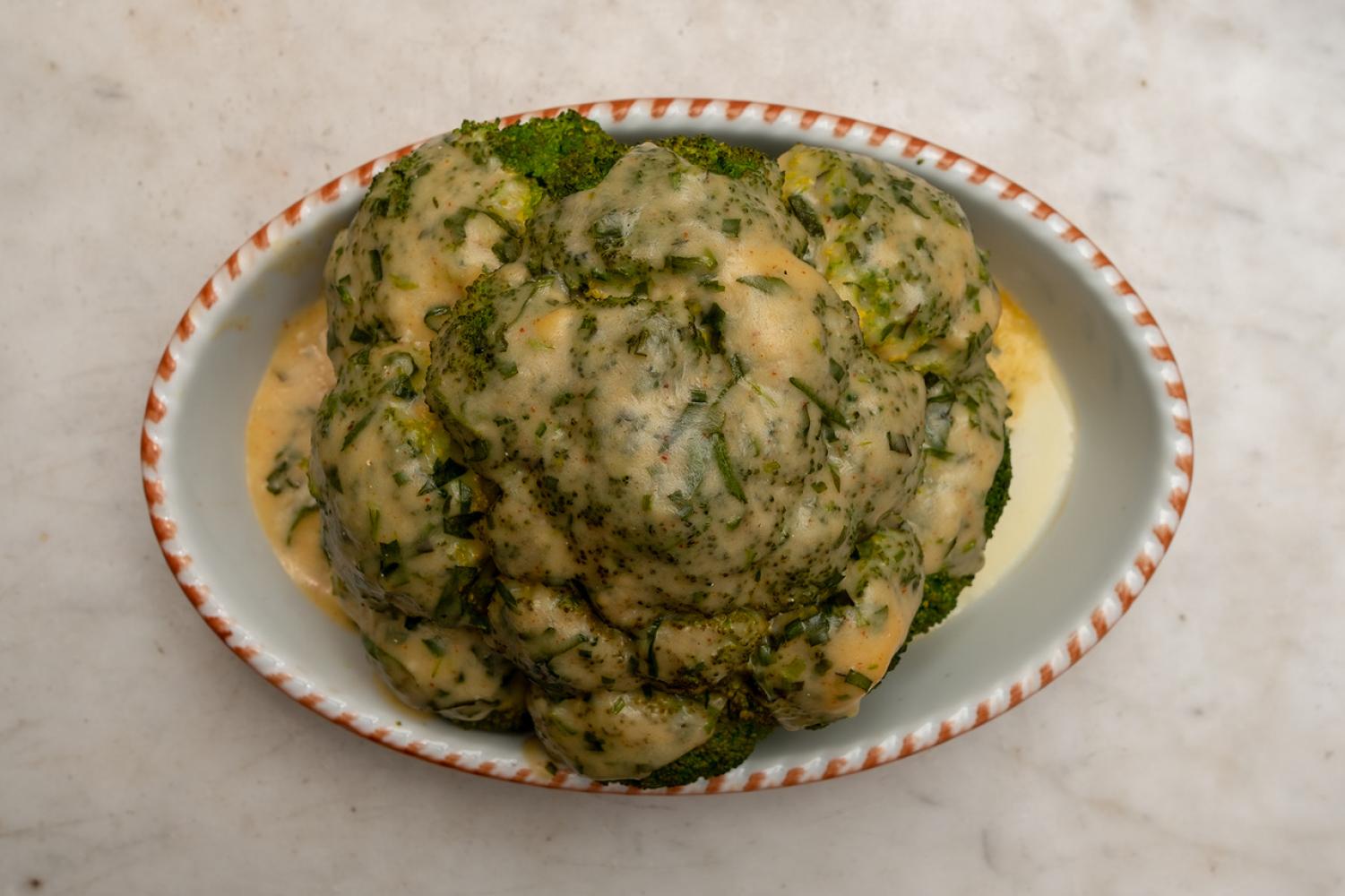 Brokkoli mit Sauce aux gratin gratiniert