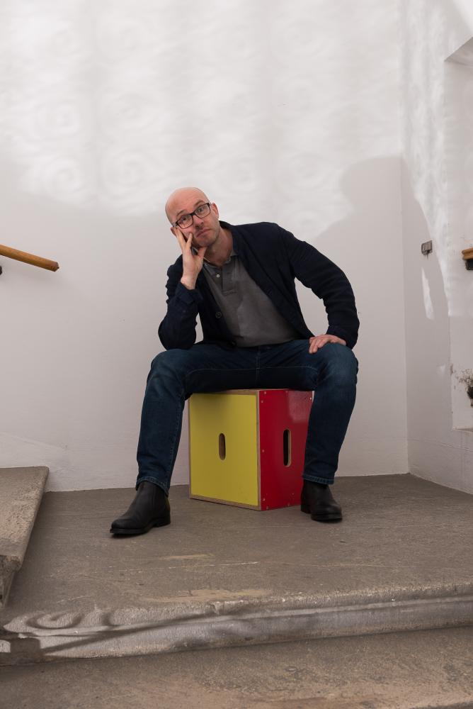  Kurator Sebastian Hackenschmidt