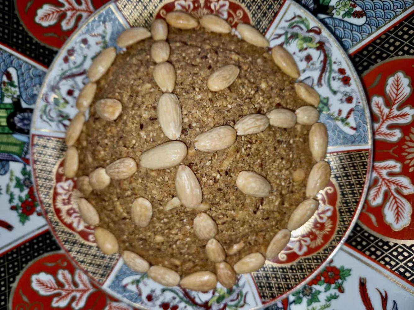 Eine Portion Sellou. Unser Koloumnist hatte das Rezept von seiner Mutter bekommen und musste die angegebenen Mengen erst einmal durch zehn teilen, um nicht einen Jahresvorrat Sellou zuzubereiten.