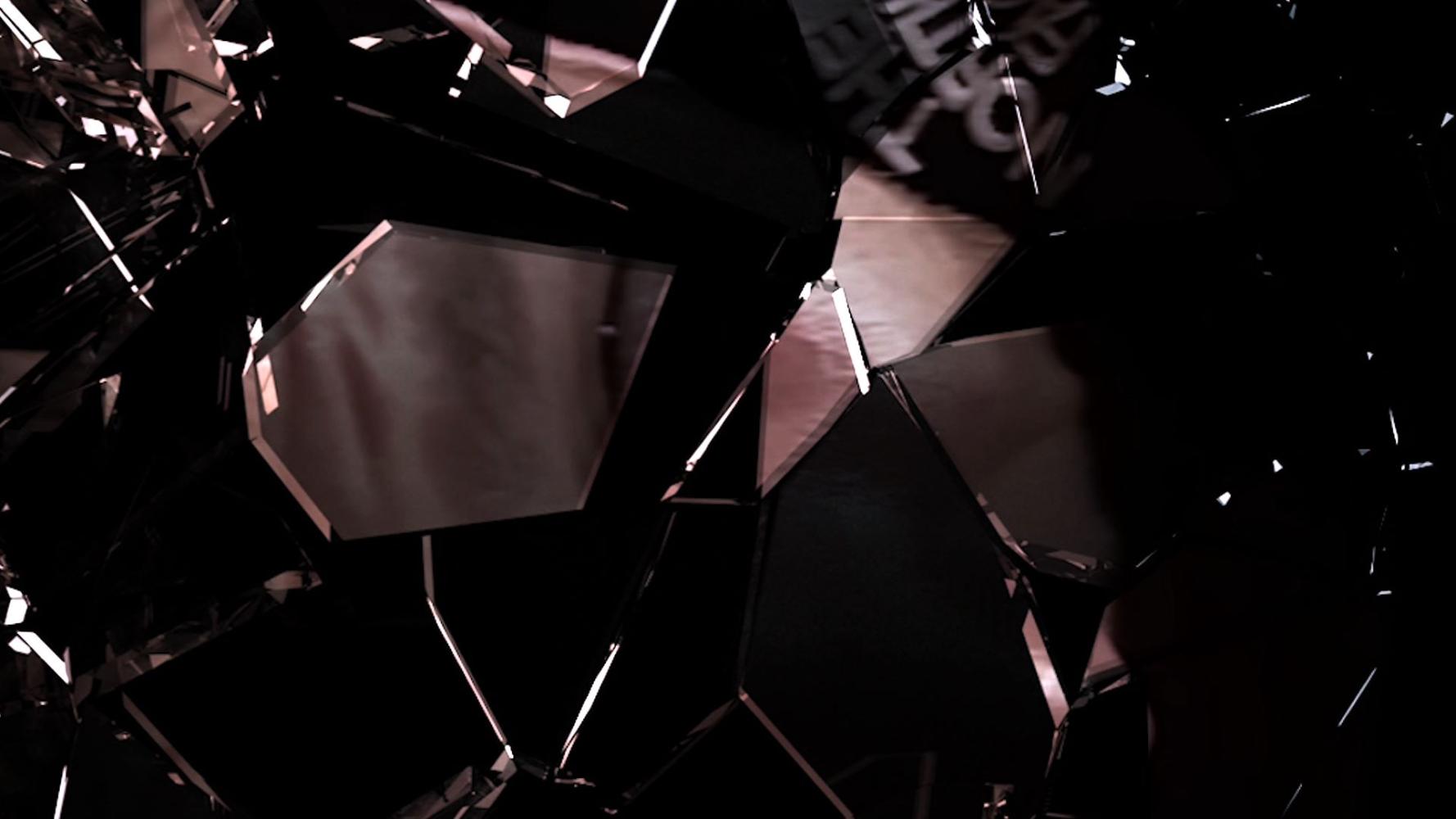 Mark Leckey "To the Old World (Thank You for the Use of Your Body)", 2021/22, Videoinstallation