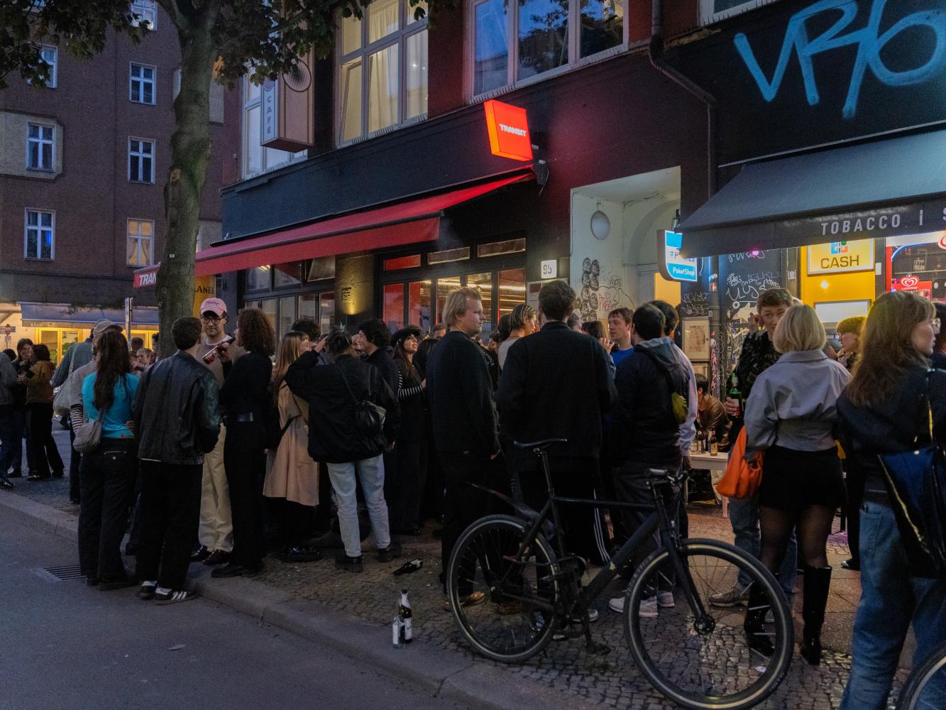 Eröffnung der Nukleus-Ausstellung im Somos Artspace in Kreuzberg, 2025