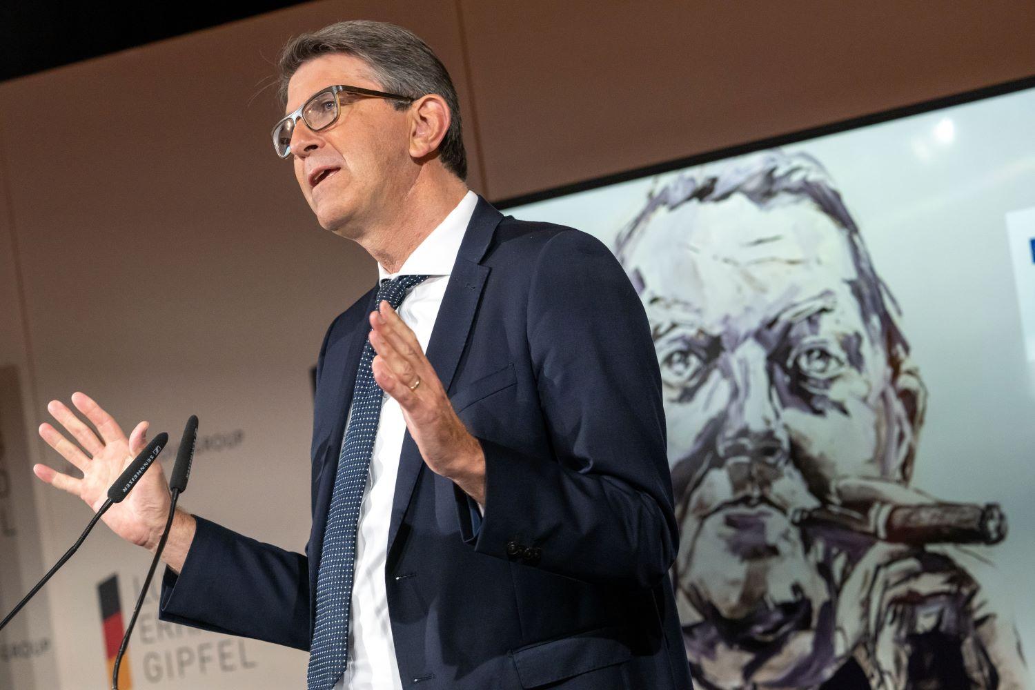 Wolfram Weimer 2022 beim "Ludwig-Erhard-Gipfel" am Tegernsee