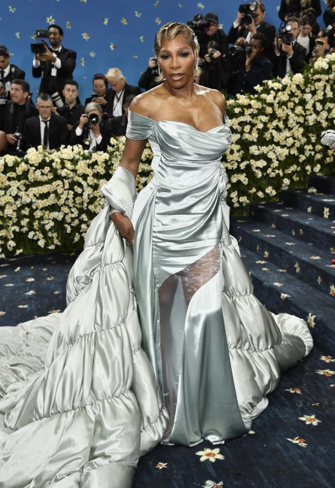 Sportlerin Serena Williams bei der Benefizgala des Costume Institute des Metropolitan Museum of Art (The Met) zur Eröffnung der Ausstellung "Superfine: Tailoring Black Style" in New York