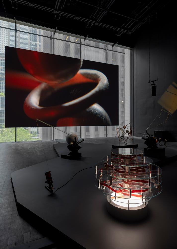 Ausstellungsansicht "Rosa Barba: The Ocean of One’s Pause", Kravis Studio im MoMA, New York, 2025d