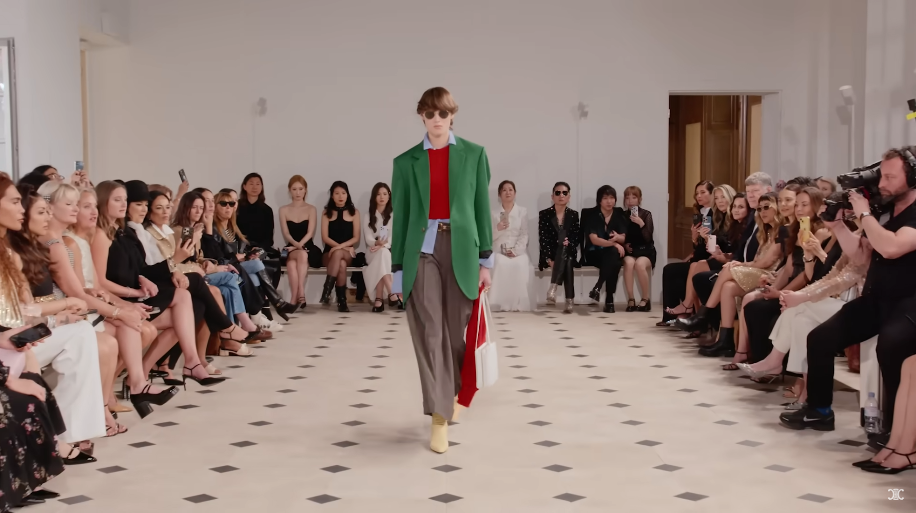 Look von Céline aus der Ready-to-wear-Kollektion Frühling 2026, Paris, Juli 2025