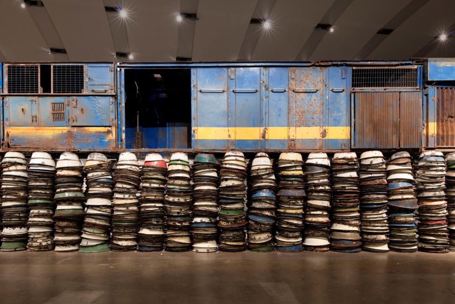 Kunsthalle Wien: Ibrahim Mahama "Go Tell it on the Mountain", Ausstel­lungsansicht "Zilijifa", Kunsthalle Wien, 2025