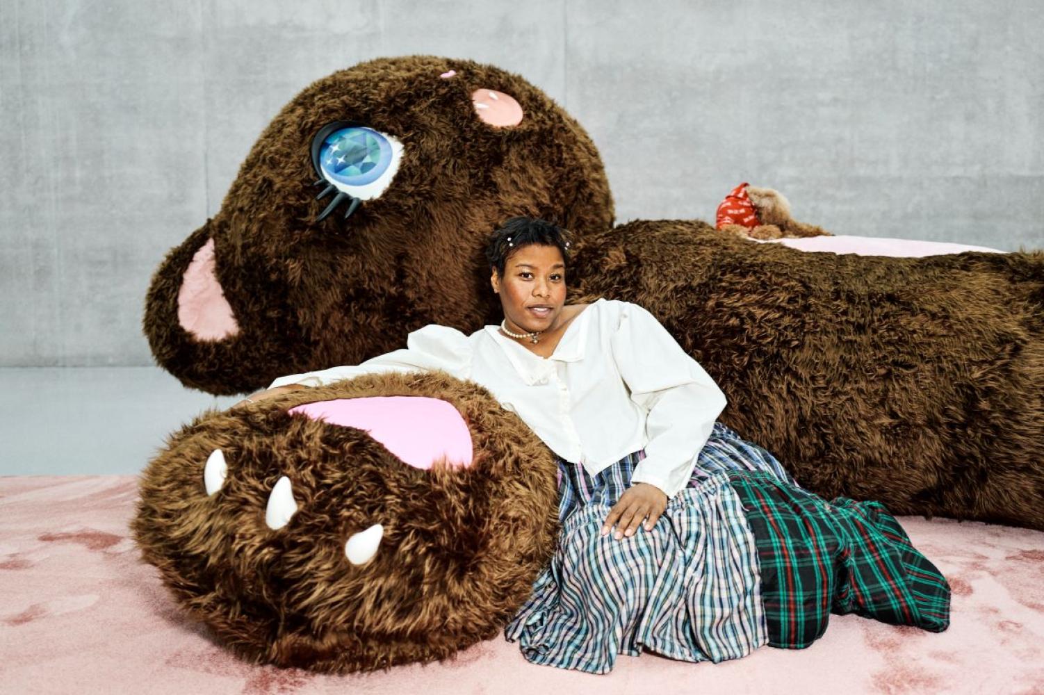 Precious Okoyomon und ihre Arbeit "in the belly of the sun endless", 2025, Kunsthaus Bregenz