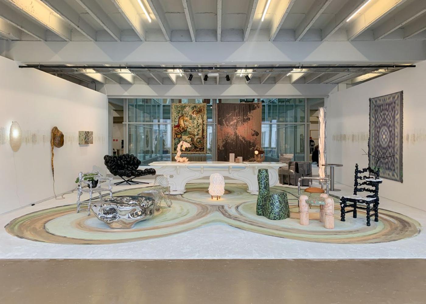 Duyi Han "The Reality of the Virtual", Szenografie, Collectible Fair 2025, Brüssel