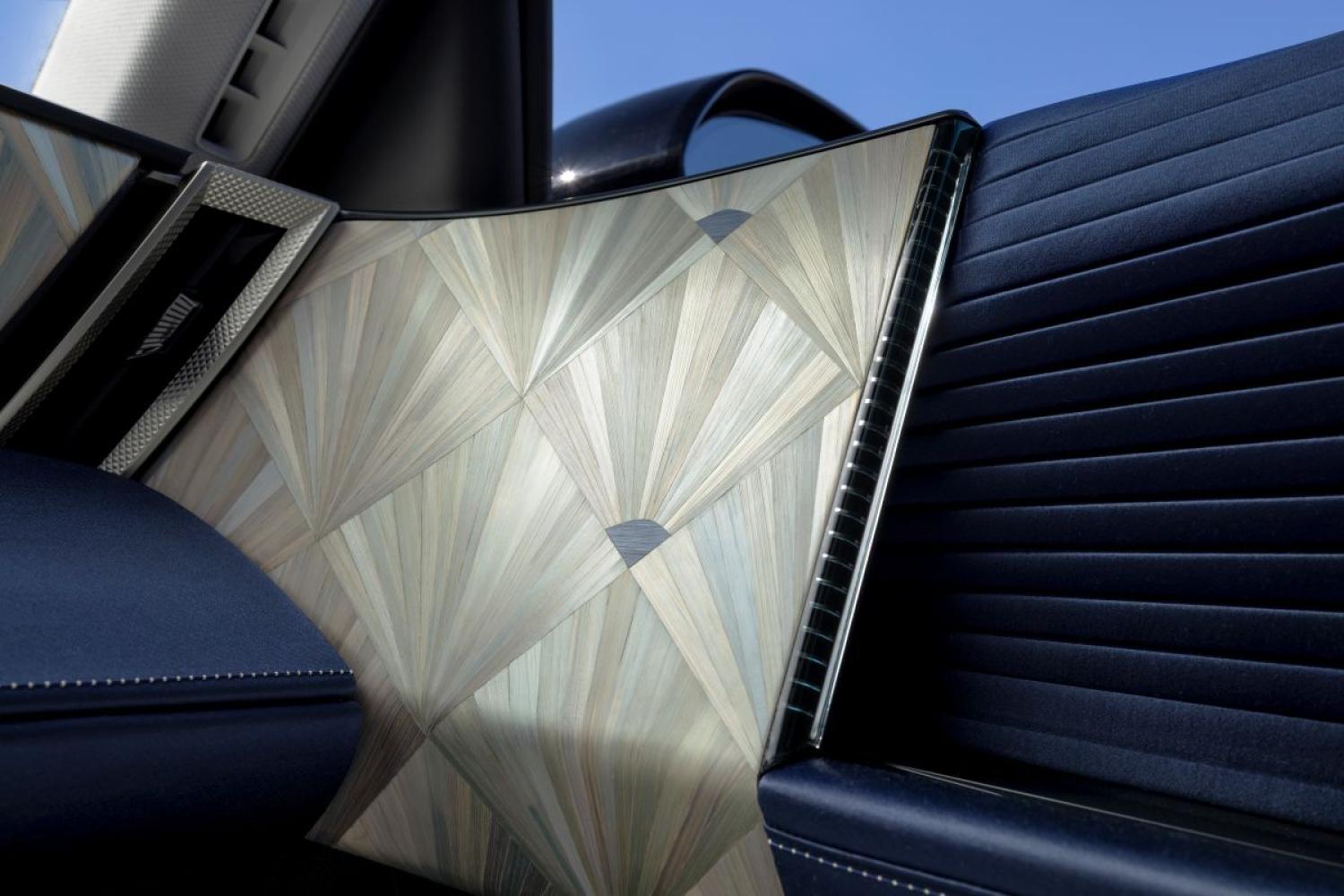 Stroh und Hightech: Innenansicht des PRESIDENTIAL DS N°8