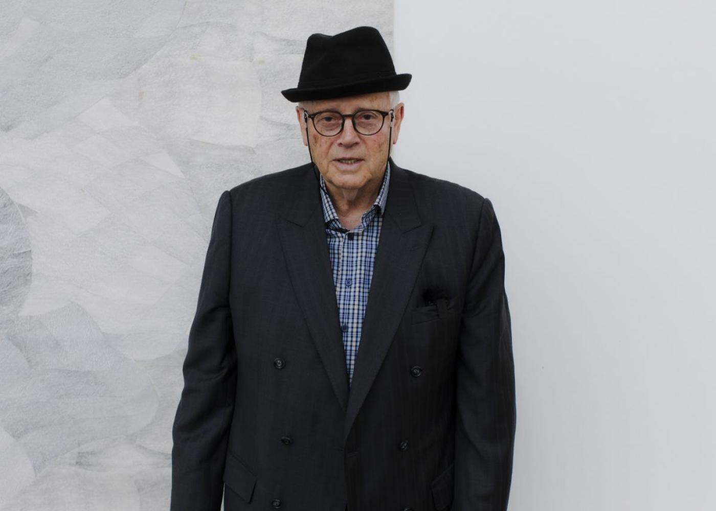 Thomas Bayrle in seiner Einzelausstellung "bewegung im stillstand", Neugerriemschneider, Berlin, 2025