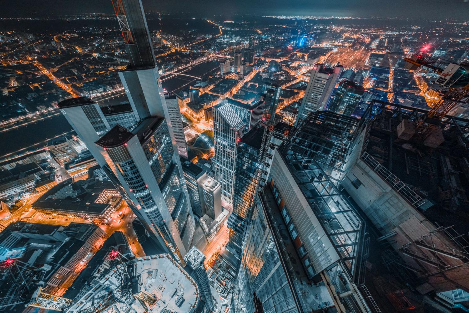 Keine Drohnenbilder: Jede Aufnahme beginnt mit einem Aufstieg zu Fuß