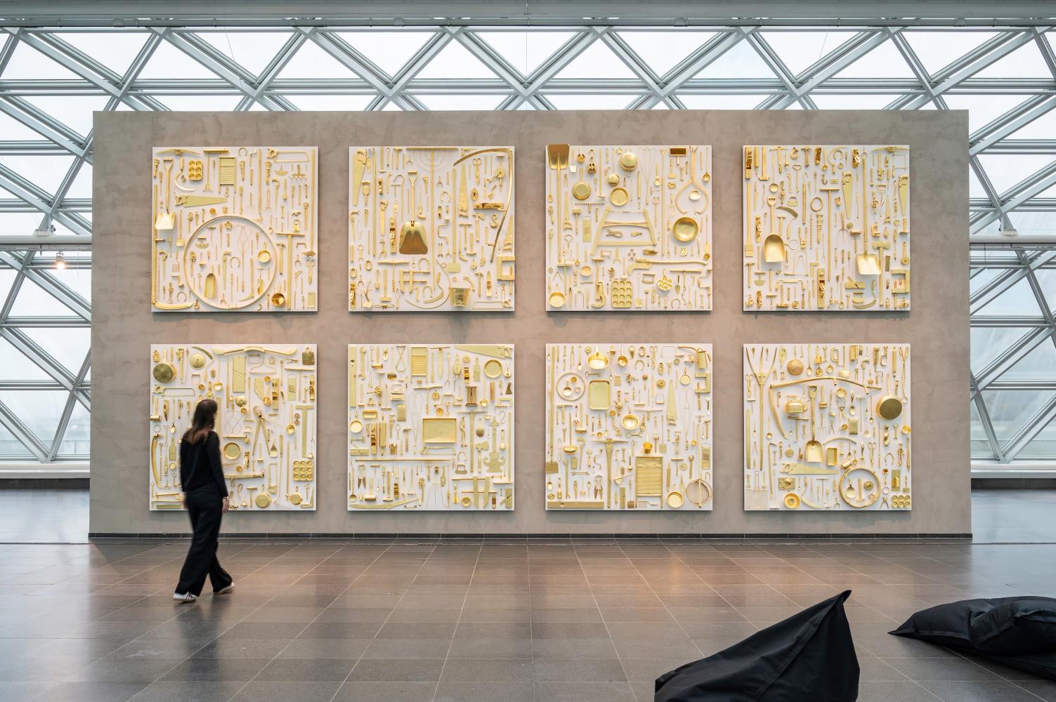 Ugo Rondinone "The alphabet of my mothers and fathers A, B, C, D, E, F, G und H", 2022