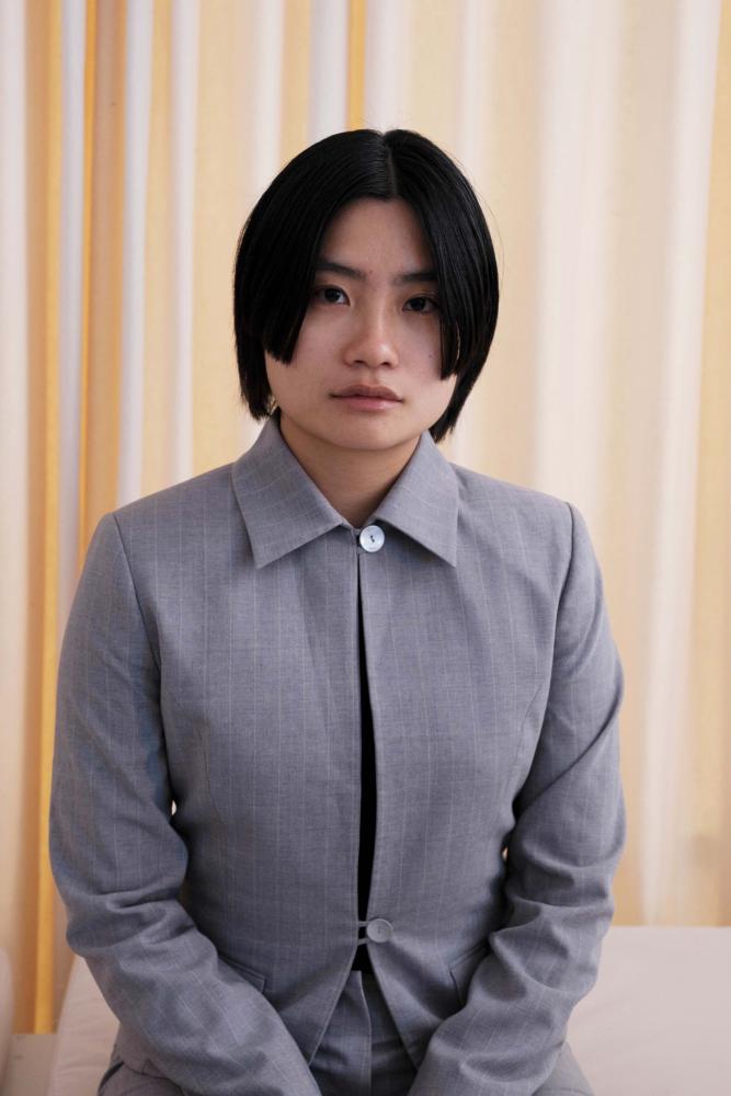 Steph Holl-Trieu, Gewinnerin des Aica-Preises für junge Kunstkritik 2026