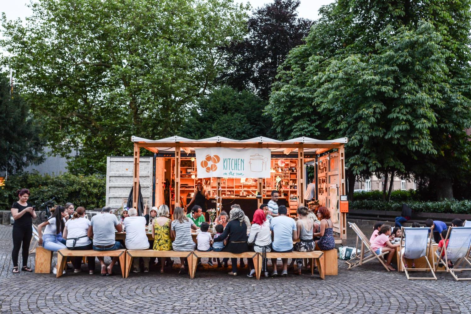 "Kitchen on the run", Lange Tafel in Lörrach, 2025