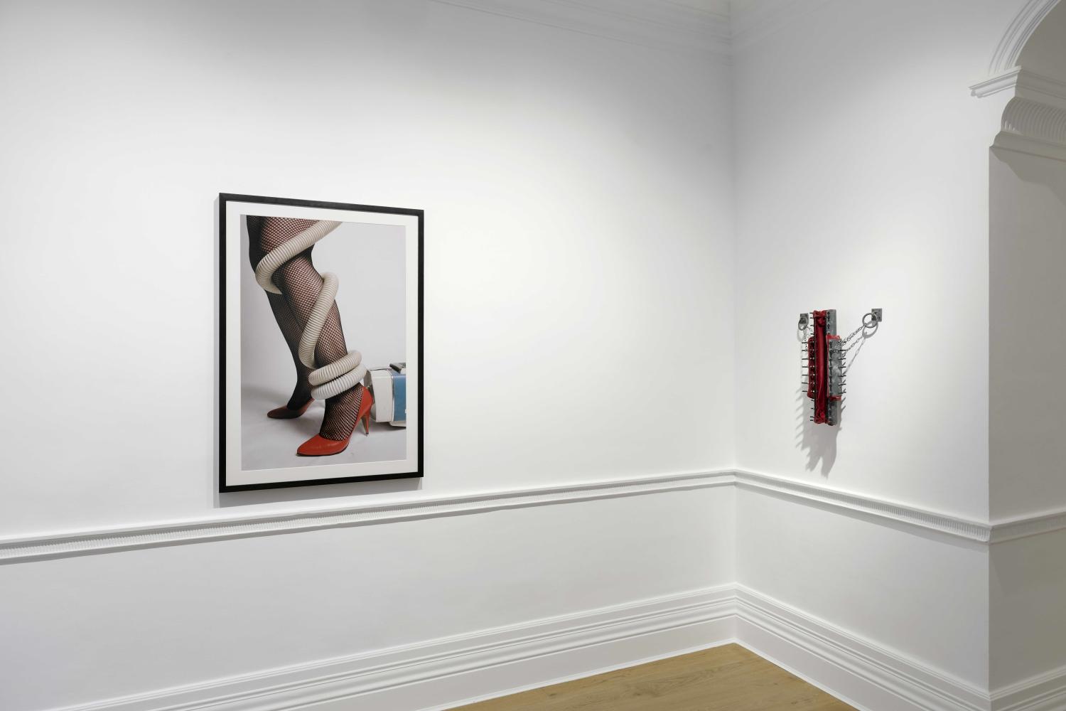 "Unveiled Desires II. Fetish & The Erotic in Surrealism, 1880 – Today", 2026, Installationsansicht, Robert Saulton Galerie, London