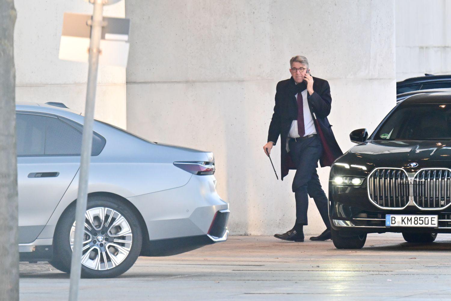 Wolfram Weimer (parteilos), Staatsminister für Kultur und Medien, kommt zu einer außerordentlichen Sitzung der Kulturveranstaltungen des Bundes in Berlin GmbH (KBB) zur Berlinale