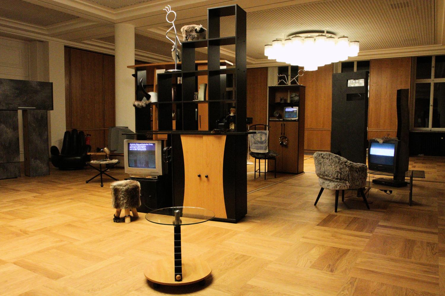Henrike Naumann "Das Reich", 2022, Installationsansicht 3. Berliner Herbstsalon, Kronprinzenpalais