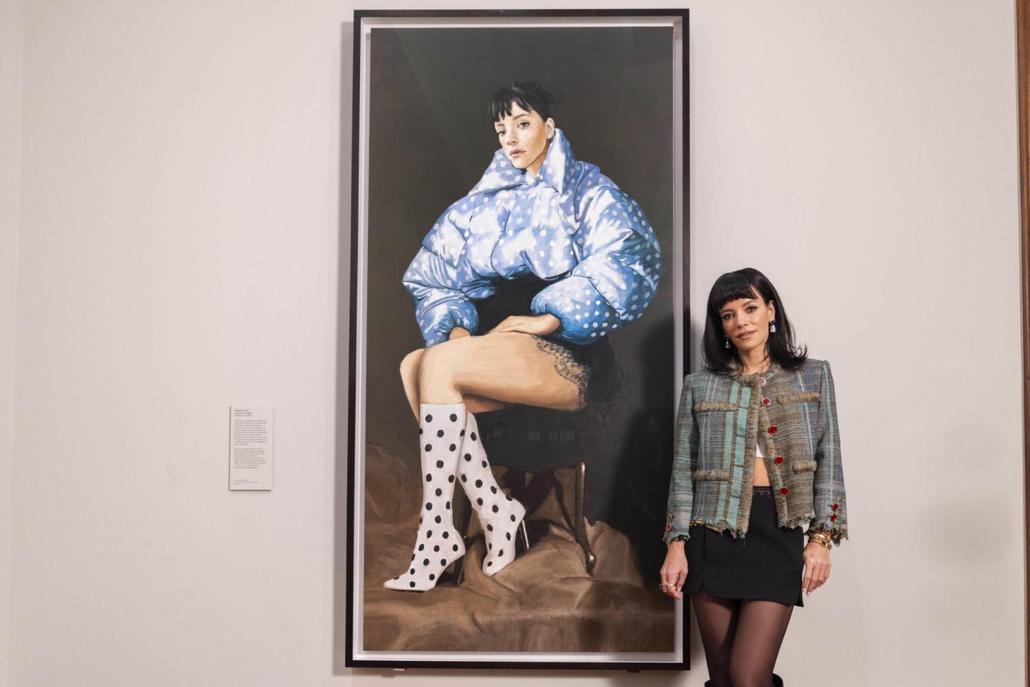 Lily Allen bei der Enthüllung von "West End Girl (Lily Allen)" (2025) in der National Portrait Gallery