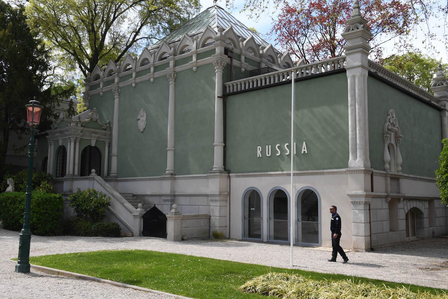 Der russische Pavillon in den Giardini in Venedig