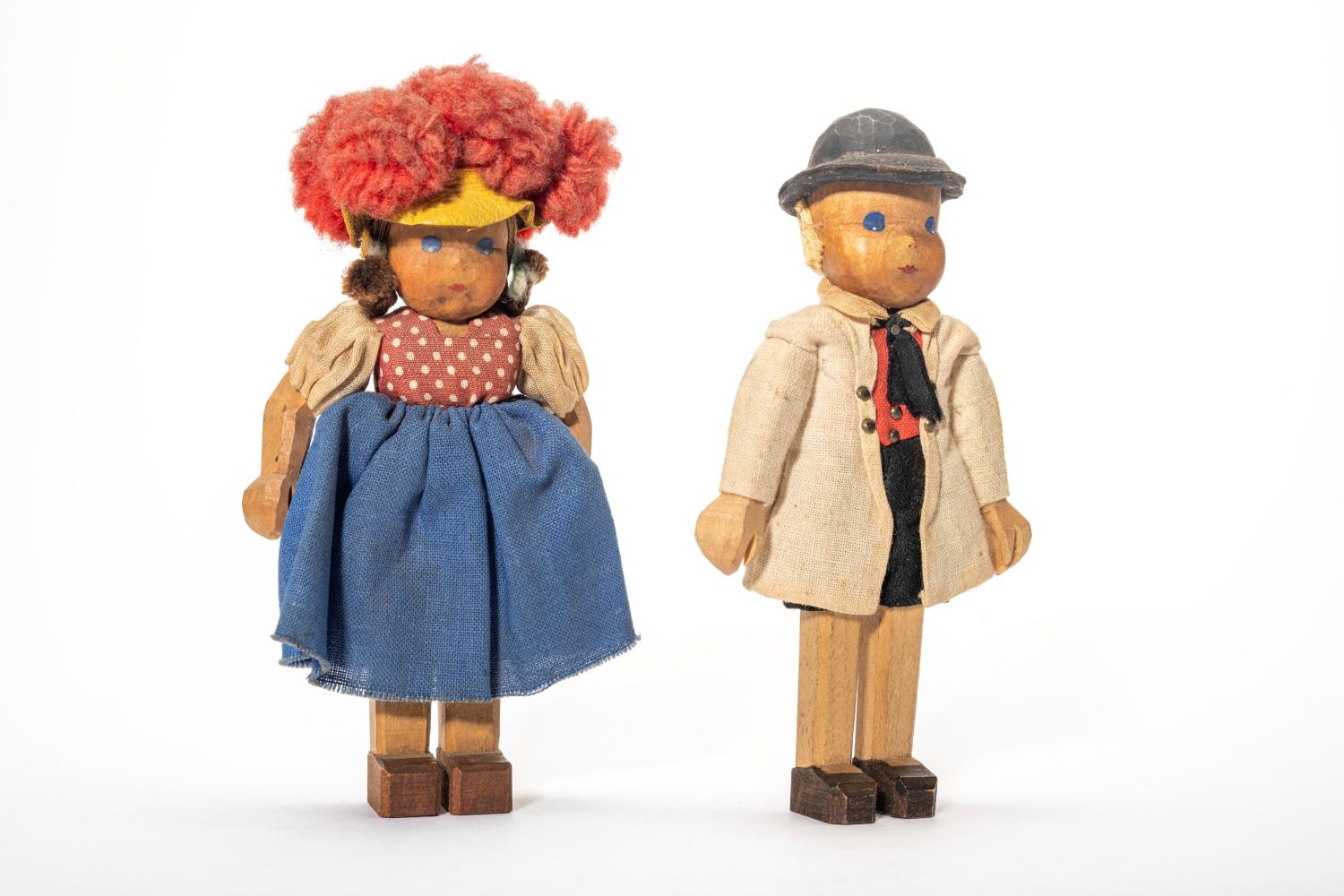 Kunsthandwerkliche Werkstatt Lotte Sievers-Hahn, Trachtenpuppen, Bremen, um 1933