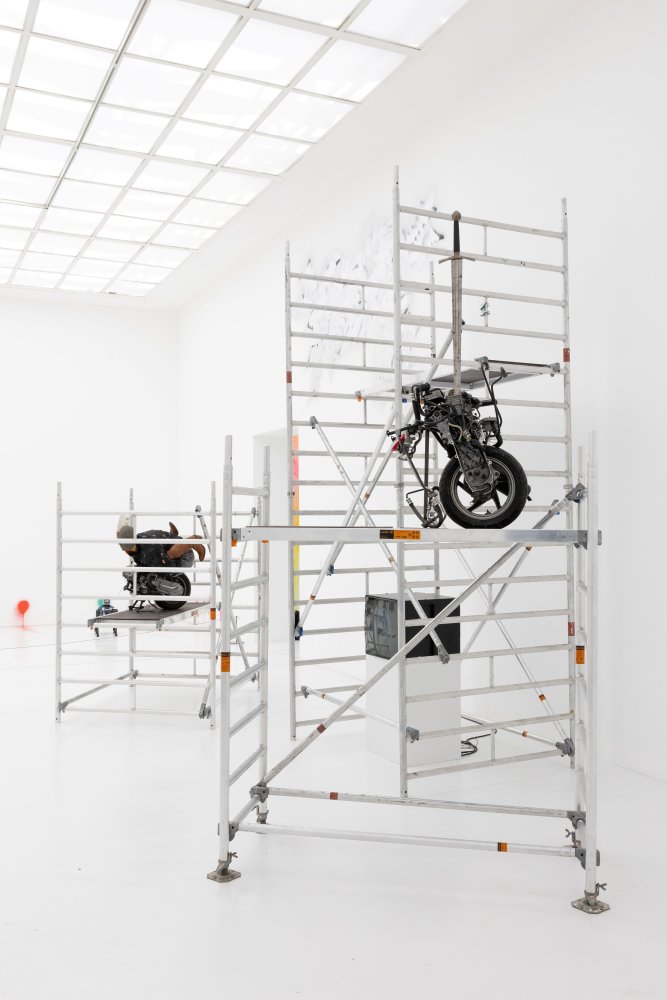 Alexandre Bavard "Mohabit", Ausstellungsansicht "Under the Milky Way", Kunstverein Hannover, 2026