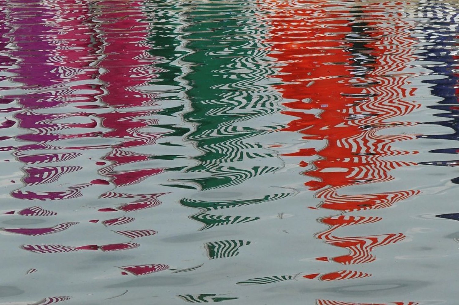 Daniel Buren "Voile/Toile – Toile/Voile", 2018. Work in situ, Walker Art Center, Minneapolis 2018 (detail)