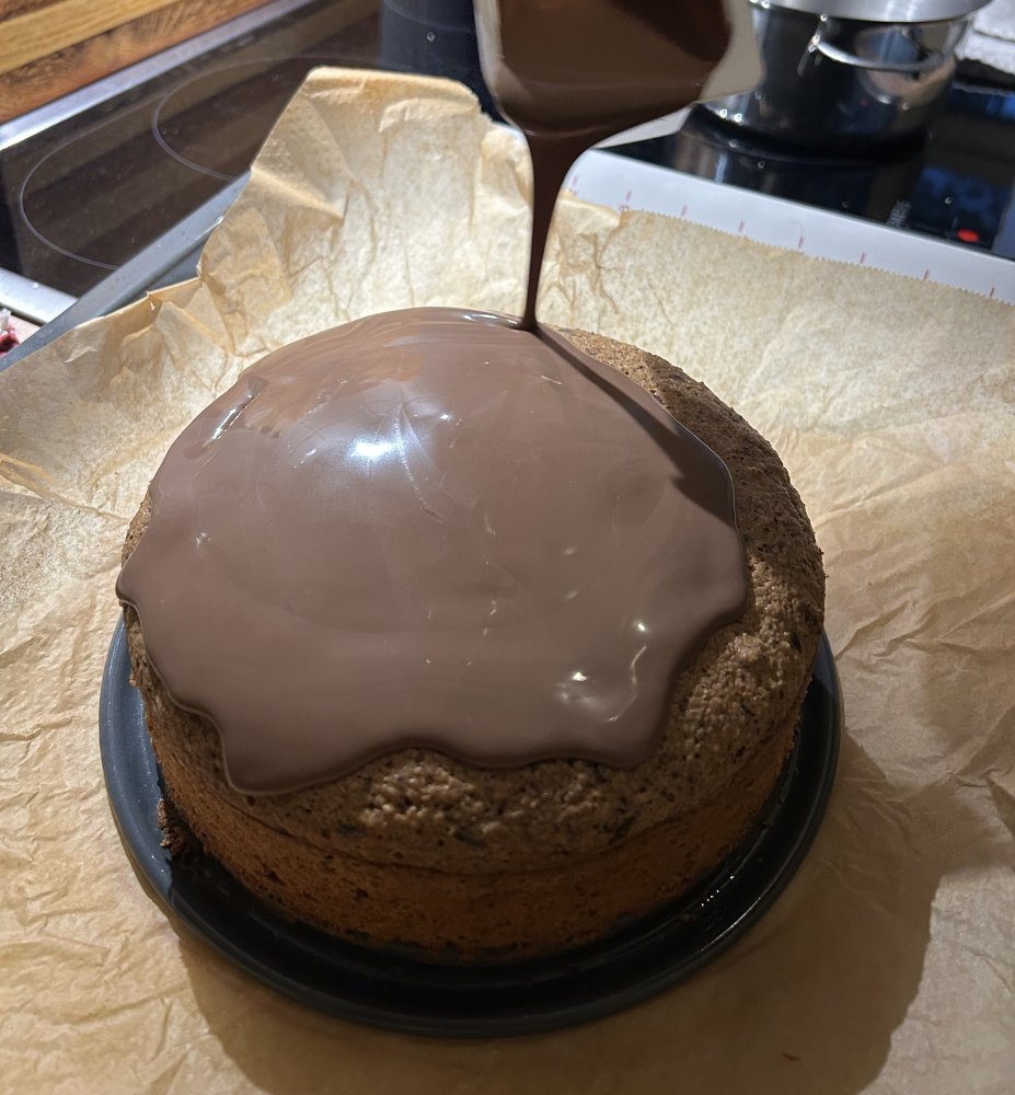Haselnusskuchen nach dem Rezept von Alice Hasters